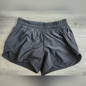 Lululemon tracker shorts
